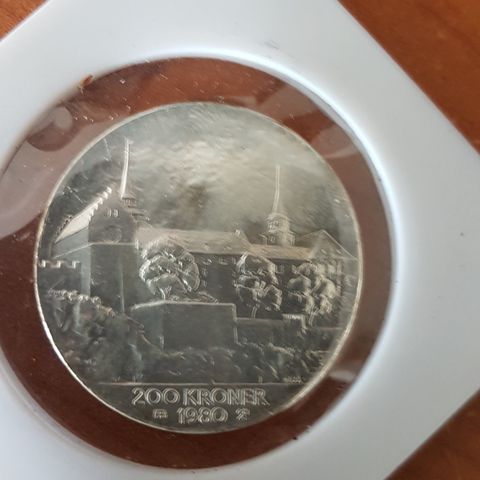 200 Kr  Frigjøringen 35 år 1940/ 1980