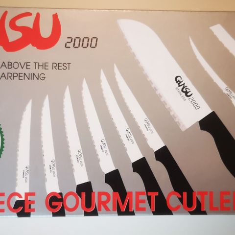 Flott knivsett med 10 kniver i gavepakning