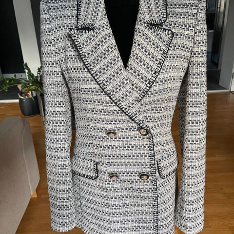 Zara blazer str xs selges - kun brukt en gang