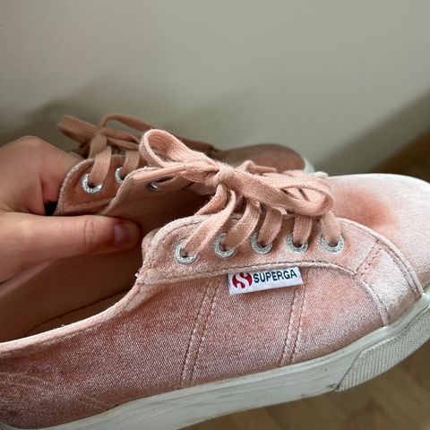 Superga rosa sko i fløyel