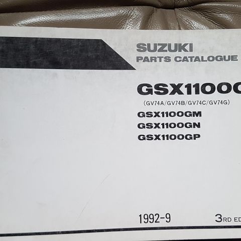 Suzuki GSX 1100 G delekatalog.