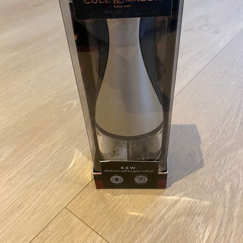 Elektronisk salt og pepper mill set