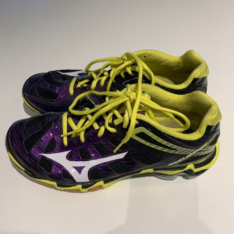 Mizuno Wave Lightning RX 3