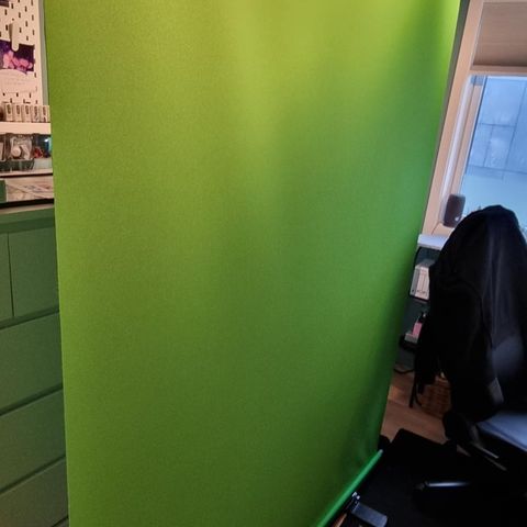 Green Screen rollup - 148x180 (BxH)