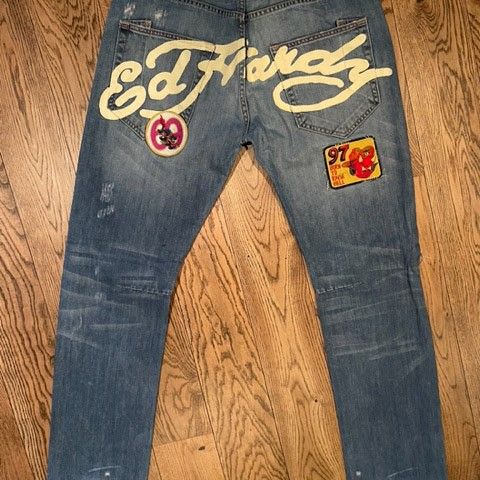 Ed Hardy jeans m/12 labels selges