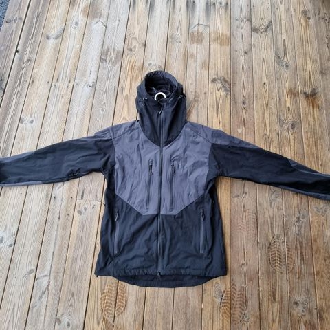 revolutionrace hurricane jacket