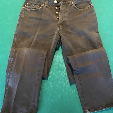 Varners jeans, medium.