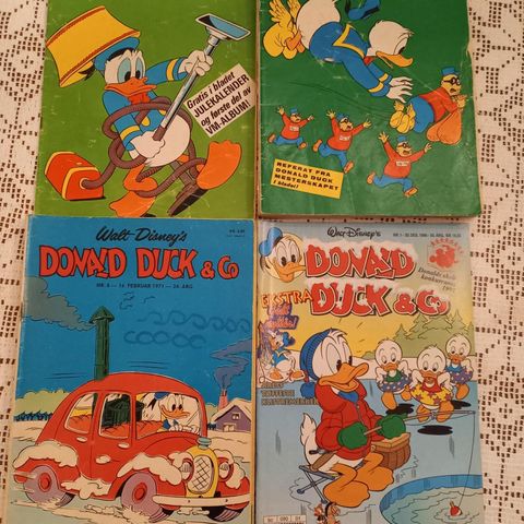 Donald Duck-blader til salgs.