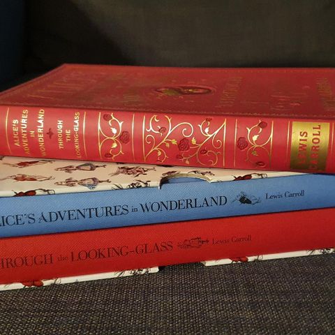 Alice in wonderland bøker til salgs.