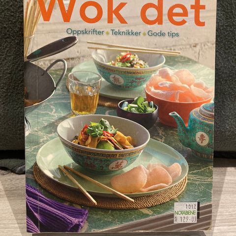 Bok/oppskriftsbok/kokebok «Wok det»