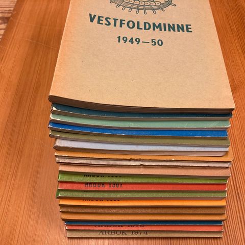 VESTFOLD MINNE 1949-50 - 1974  SE BESKRIVELSE