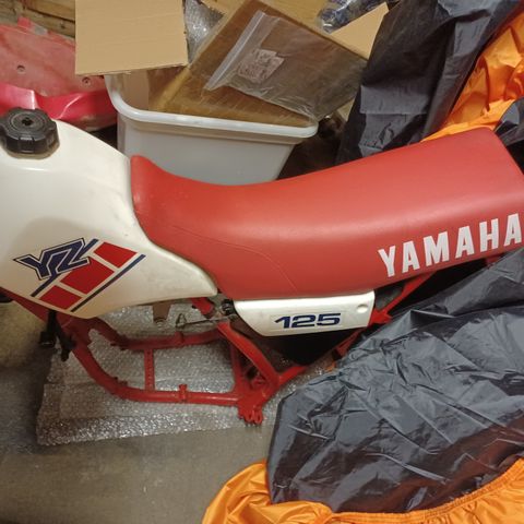Yamaha yz 125  1985  deler