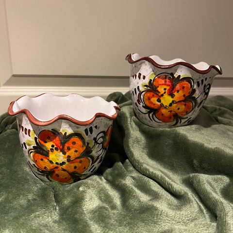 Retro blomster potter