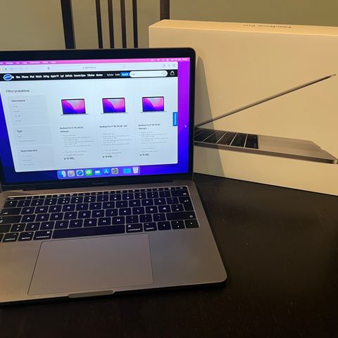Student? Som ny: MacBook Pro (13-inch, 2017) i original eske følger med!
