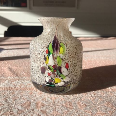 Kunstglass vase Randsfjord i nydelig stand - som ny