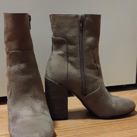 Boots Size 35/36