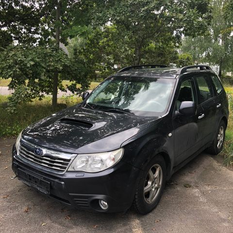 Subaru Forester diesel 2009 selges i deler