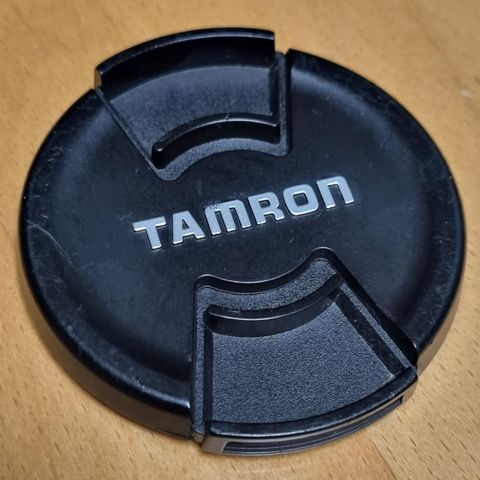Tamron 62 mm objektiv deksel selges