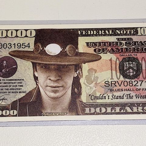 STEVIE RAY VAUGHN.IN MEMORY DOLLAR BILL M/ PLASTLOMME.