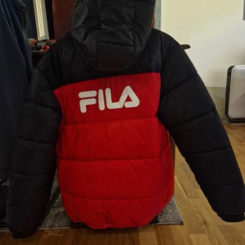 Super fin FILA  dunjakke