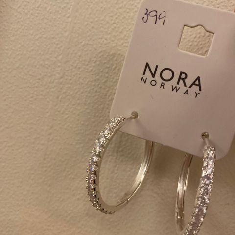 Øredobber fra Nora Norway