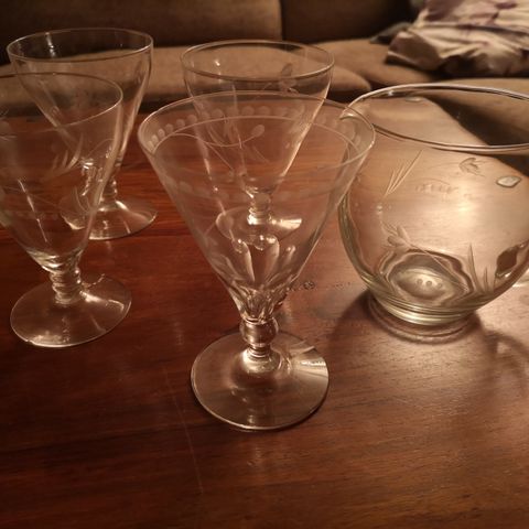 Gammel Glass mugge og 4 glass