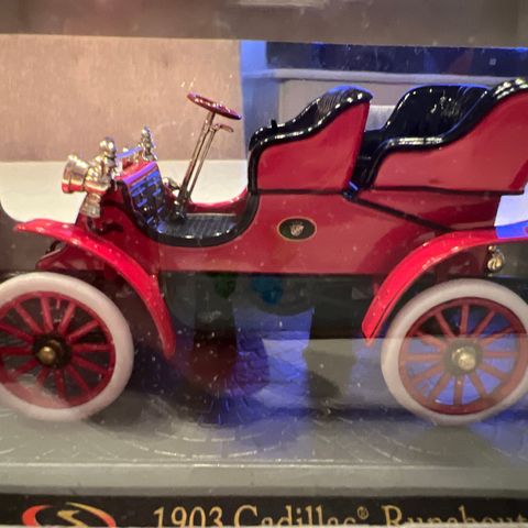 Modellbil 1903 modell Cadillac Runabout