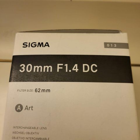 Sigma 30 mm f1.4 DC med dyrt filter