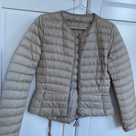 Moncler dunjakke