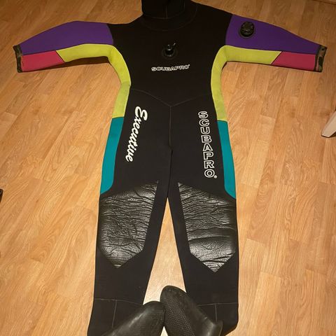 Scubapro Neoprene Tørrdrakt med nye mansjetter og draktslange