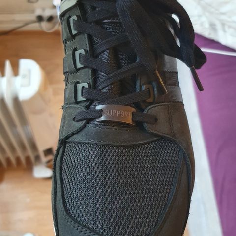 Adidas Support sko, svart/hvit US12 EU 46 1/3