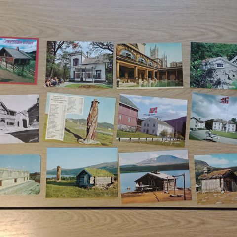 12 postkort med gamle bygninger