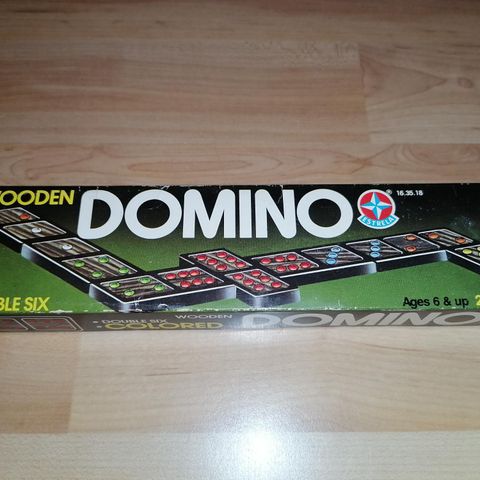 Gammelt Domino i tre