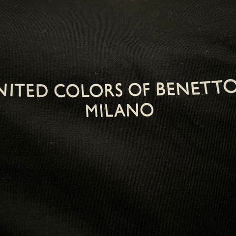 Benetton Milano t-shirt strl L - som ny