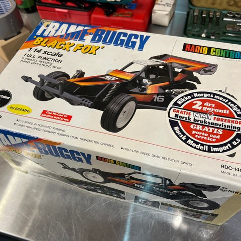 Vintage Nikko «Black Fox» Frame-buggy RC-bil