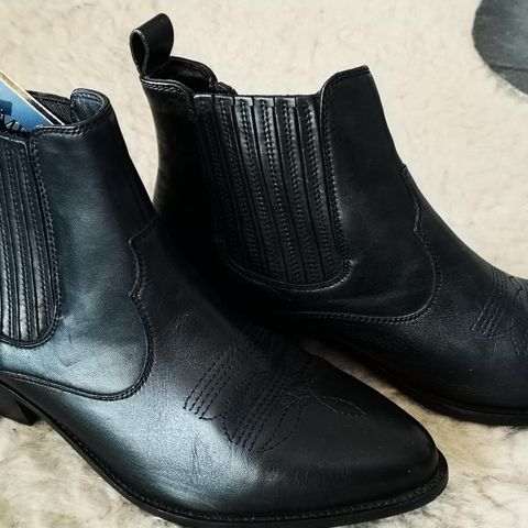 NYE Chelsea boots str 37