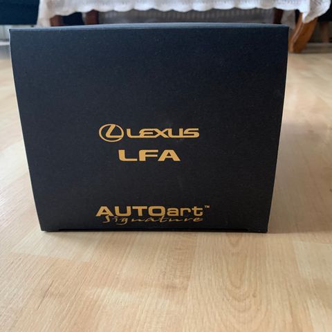 1:18 AUTOart Lexus LFA diecast