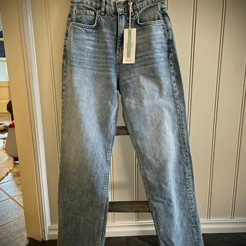 Ny 90’s high waist jeans str 32