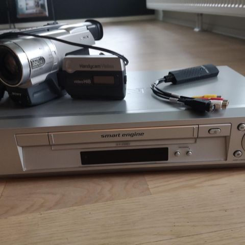 Utleie VHS spiller, videokamera for 8 mm HS kassetter, VHS-s kassettadapter