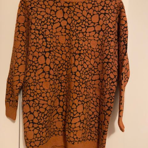 Oversized Leopard Genser