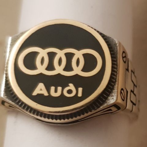 Audi sølv ring 925 selges billig.  Helt ny.