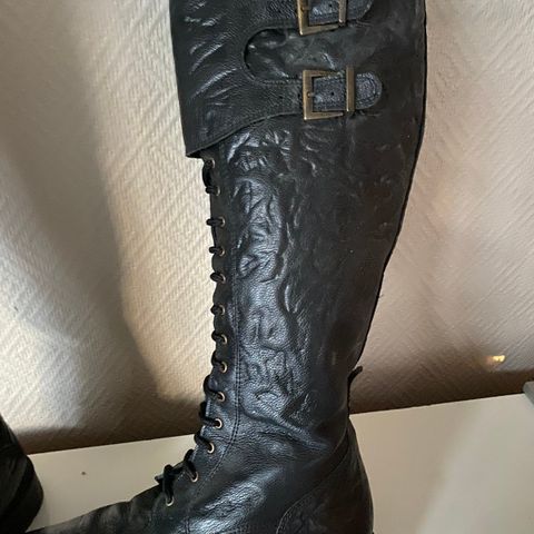 Tøffe Army boots  ,str 39,som nye