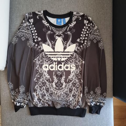 Adidas genser