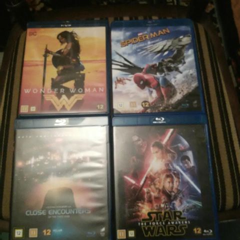 Spiderman- Star Wars - Wonder Woman.- Olympus has fallen