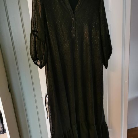 Maxi kjole, svart med mønster fra ZHENZI, Str M (46-48)