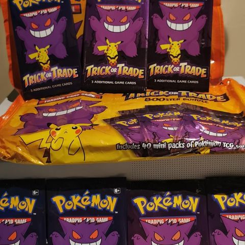 Pokemon Trick or Trade Booster pakker 15kr per pakke