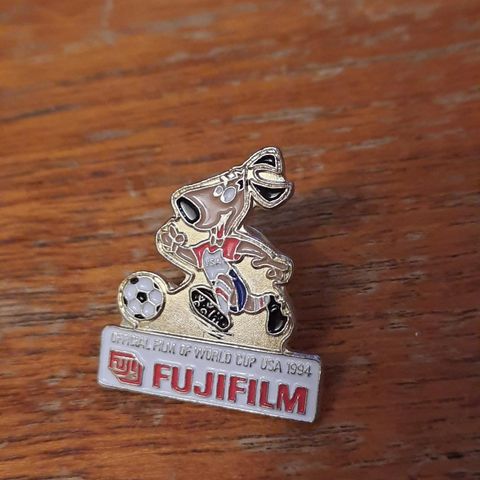 Fujifilm - Official film of world cup USA 94 pins