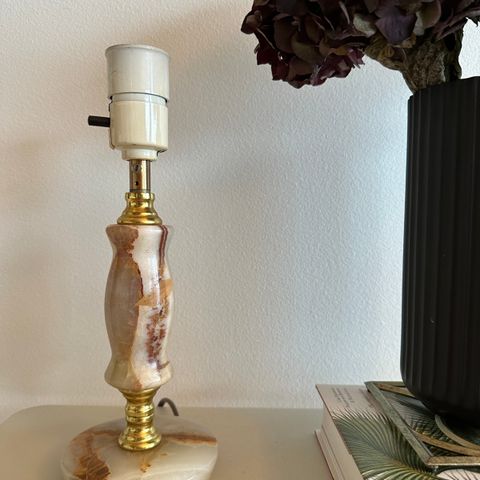bordlampe onyx herlig retro 27 cm