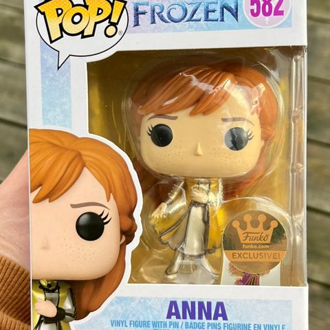 Funko Pop! Anna of Arendelle (Gold) with Pin | Disney (582) Excl. to Funko-Shop