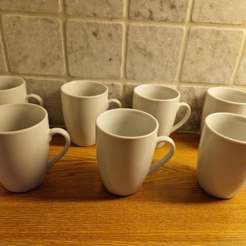 7 kaffekopper i hvitt - 2 dl - 10 x 7,5 cm